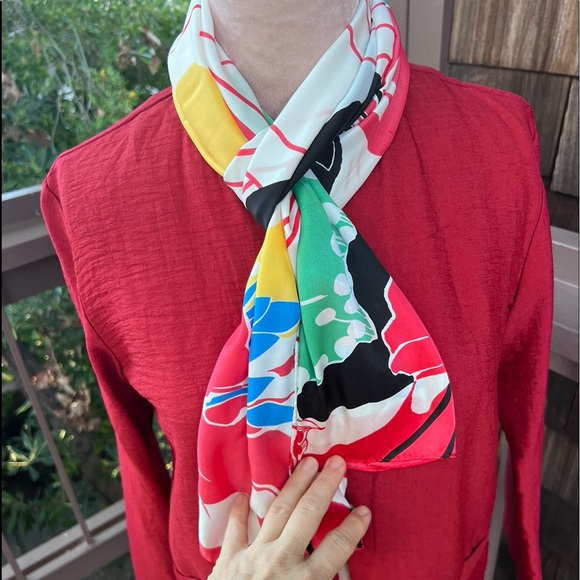 Scarf- Floral, colorful silk oblong scarf, Jones of New York, 62” x 13” - Picture 5 of 15